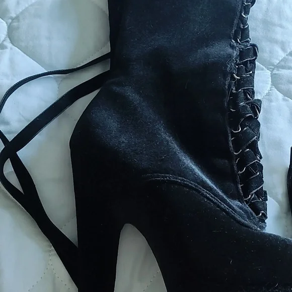 Velvet Babydoll Pleaser Boots - Picture 14 of 15